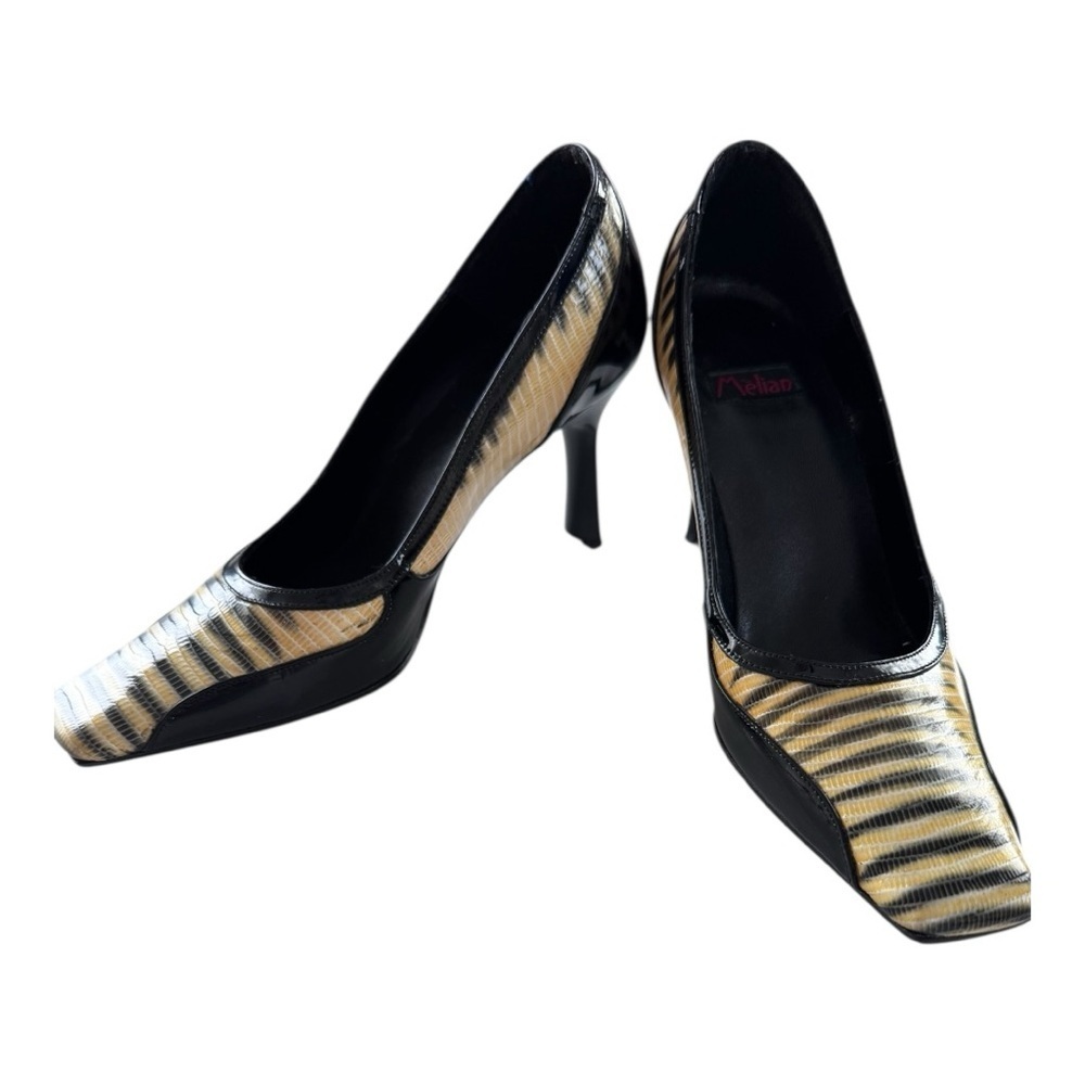 Made in Spain: Elegant Black and Cream Snakeskin patent leather heels. - Picture 2 of 9